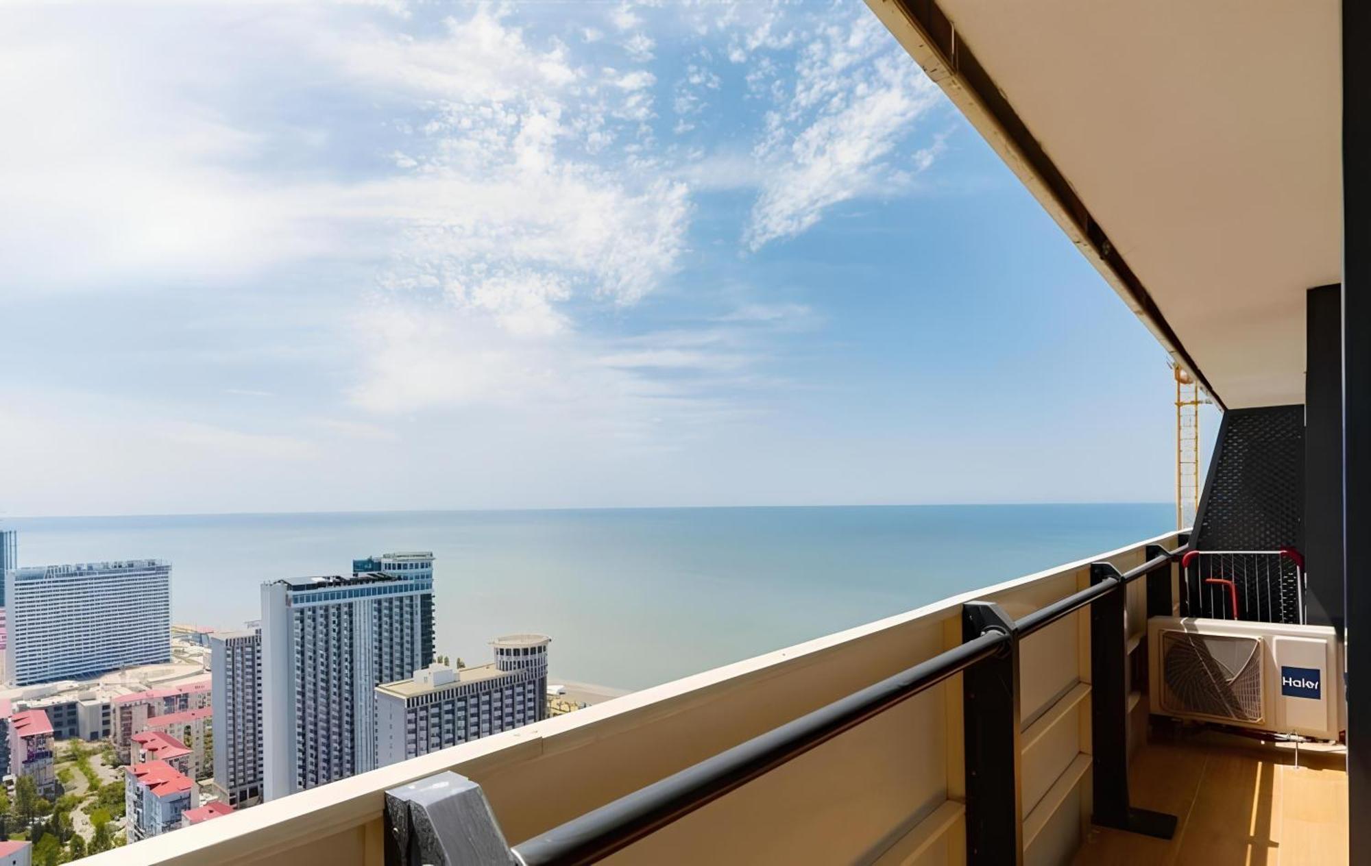 Panorama Seaview Batumi Lux Orbi City المظهر الخارجي الصورة